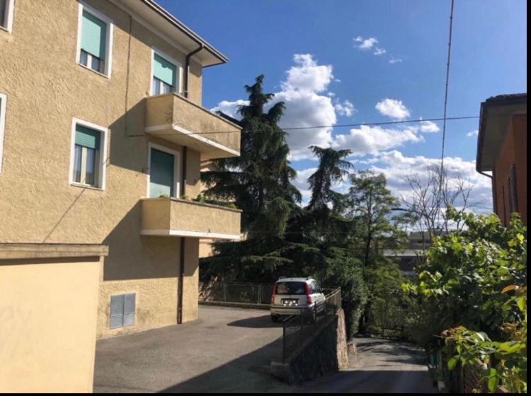 Saras Apartment Perugia Bagian luar foto