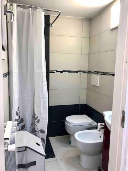Saras Apartment Perugia Bagian luar foto